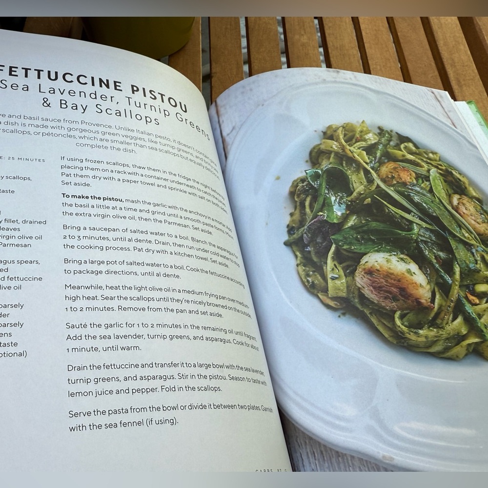 Veggies & Fish Cookbook, Hardcover, 250 pages - Picture 3 of 6